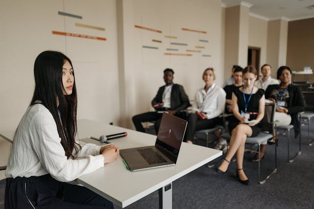 Taller de Emprendimiento y Servicios